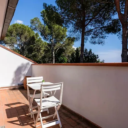 Lovely Near The Sea W/parking! Apartmán