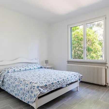 Lovely Near The Sea W/parking! Apartment Quercianella
